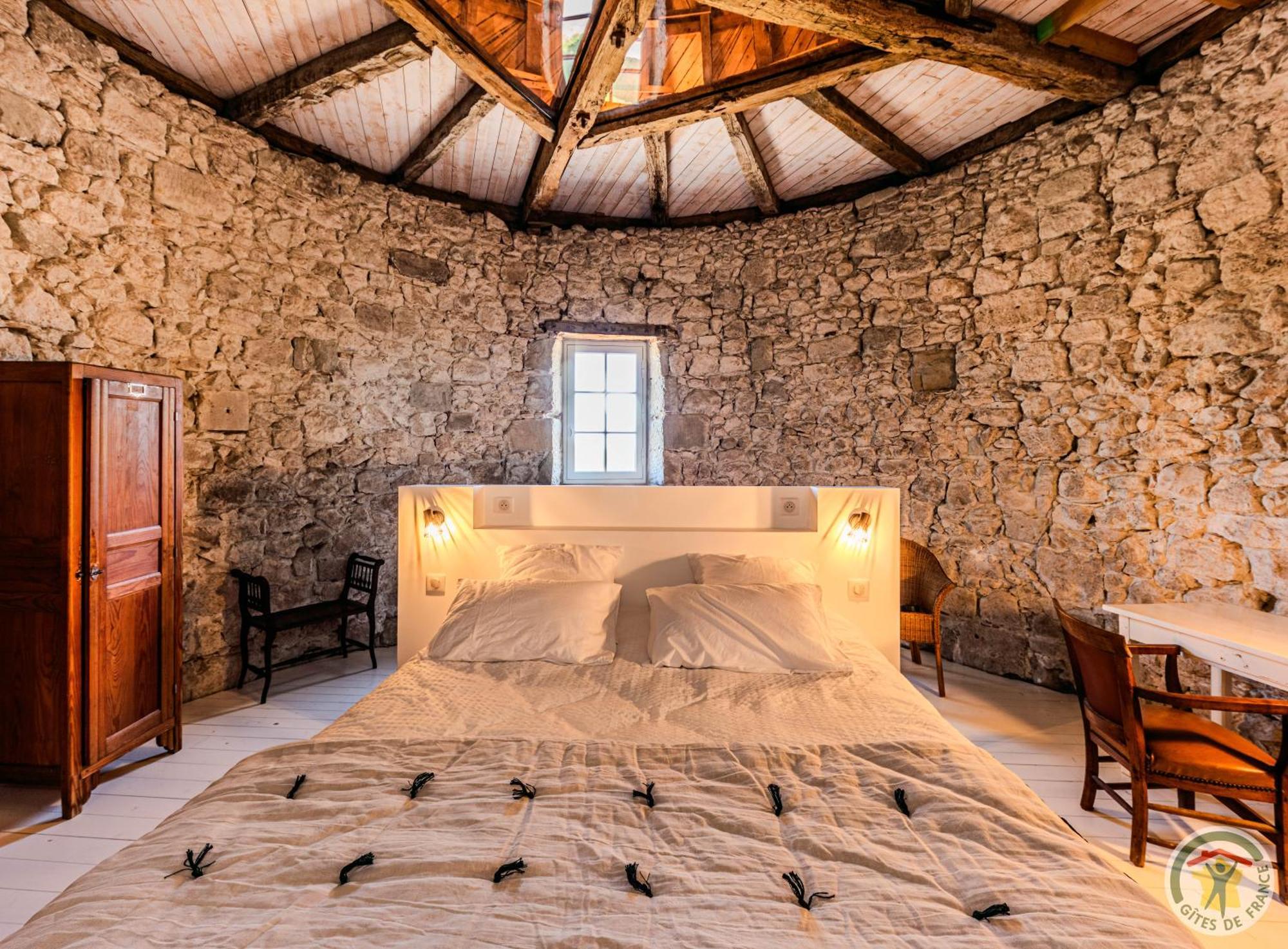 Un Petit Chateau Lauzun 外观 照片